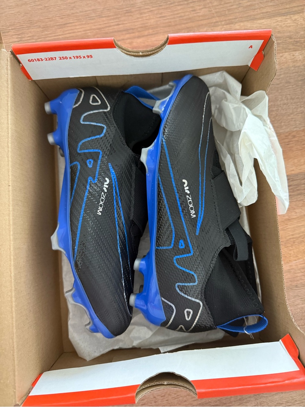 Nike Jr Zoom Superfly Little Boys Soccer Cleats with Air Zoom